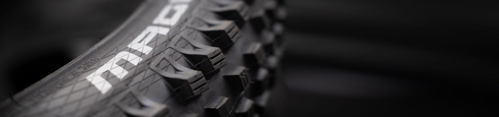 Pláště pro horská kola 24"/26