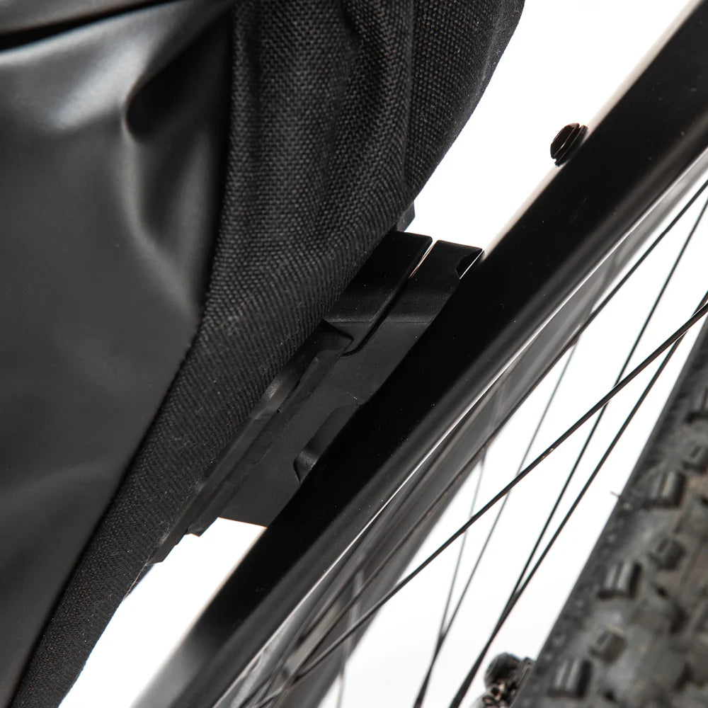 Brašna na vidlice RESTRAP SWITCH PANNIER 5 L černá
