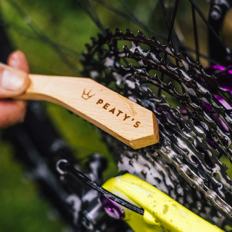 PEATY'S DRIVETRAIN BRUSH Kartáč na čištění převodovky