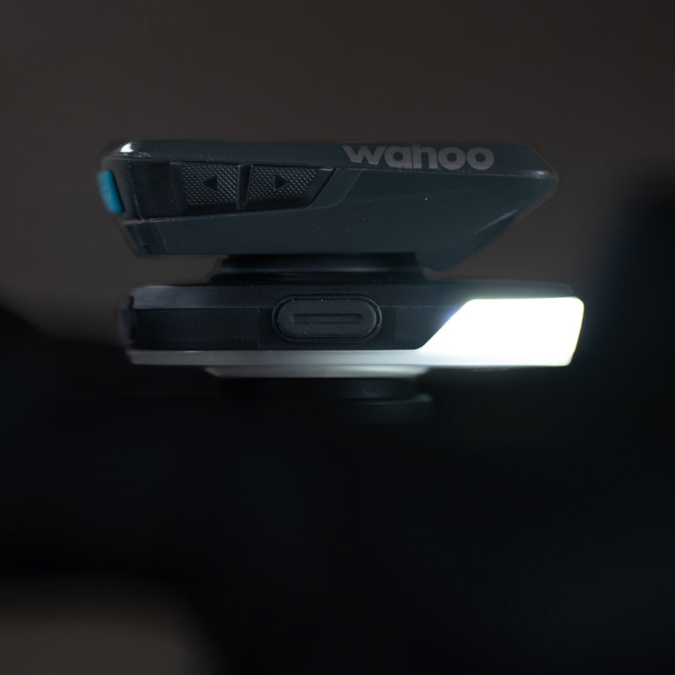 BBB SLICE 300 přední světlo s GPS vložkou GARMIN WAHOO