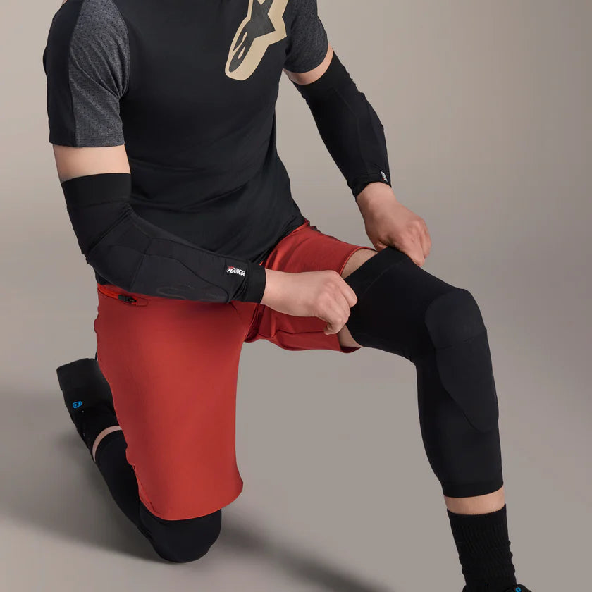 Chrániče kolen ALPINESTARS A-MOTION PLASMA černé