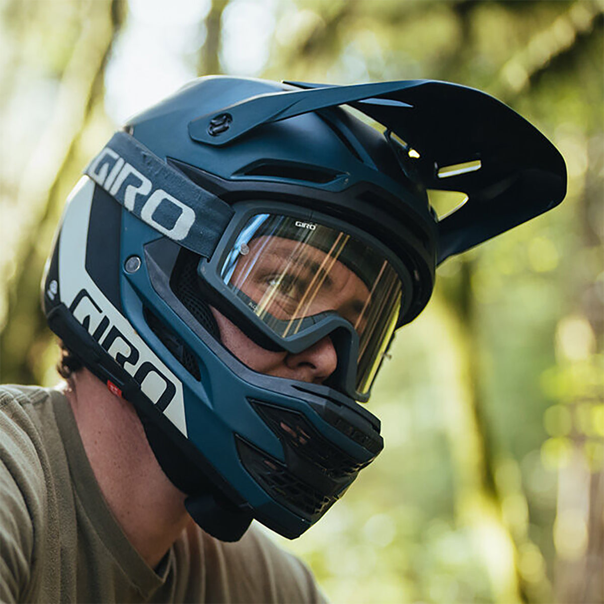 GIRO INSURGENT MIPS SPHERICAL MTB přilba Blue Matt