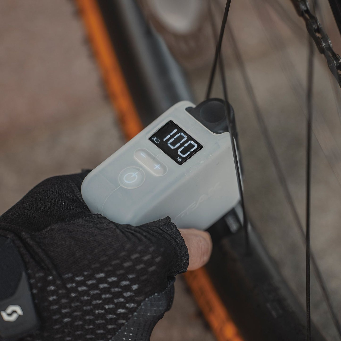 Elektrické čerpadlo TOPEAK E-BOOSTER DIGITAL