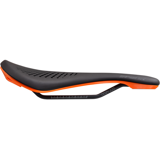 SPANK OOZY 220 144mm sedlo CrN/Ti kolejnice oranžová