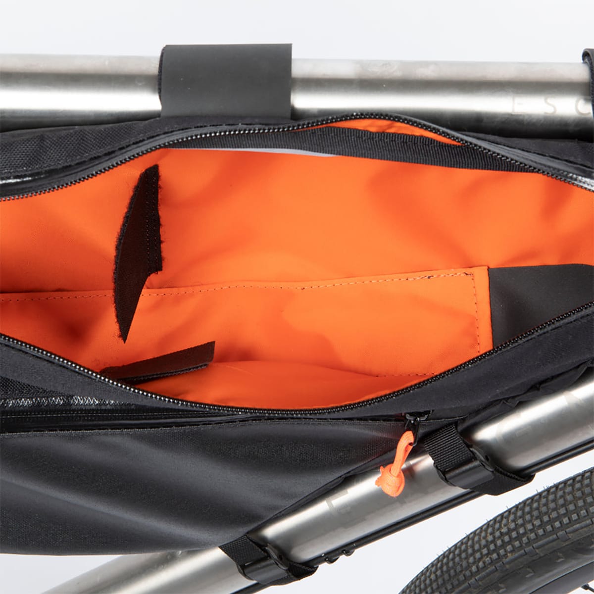 RESTRAP FULL FRAME BAG MEDIUM 7,5L Black
