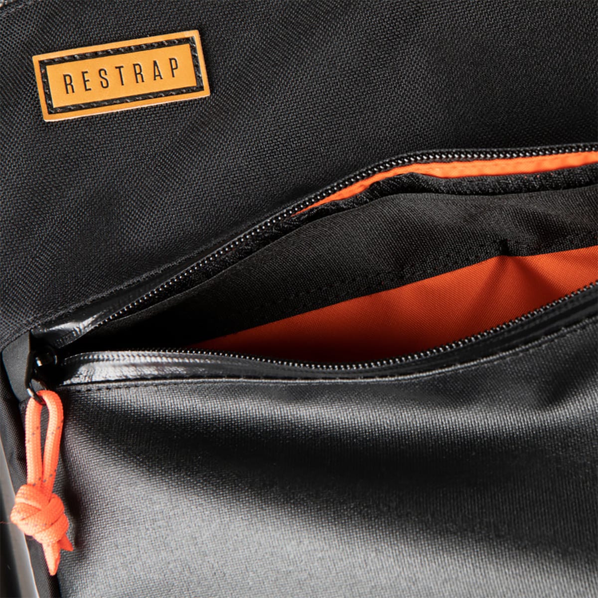 RESTRAP FULL FRAME BAG MEDIUM 7,5L Black