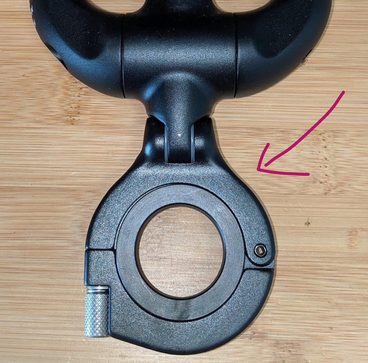 Kompletní přední svorka 1"1/8 MAC RIDE pro dětskou autosedačku