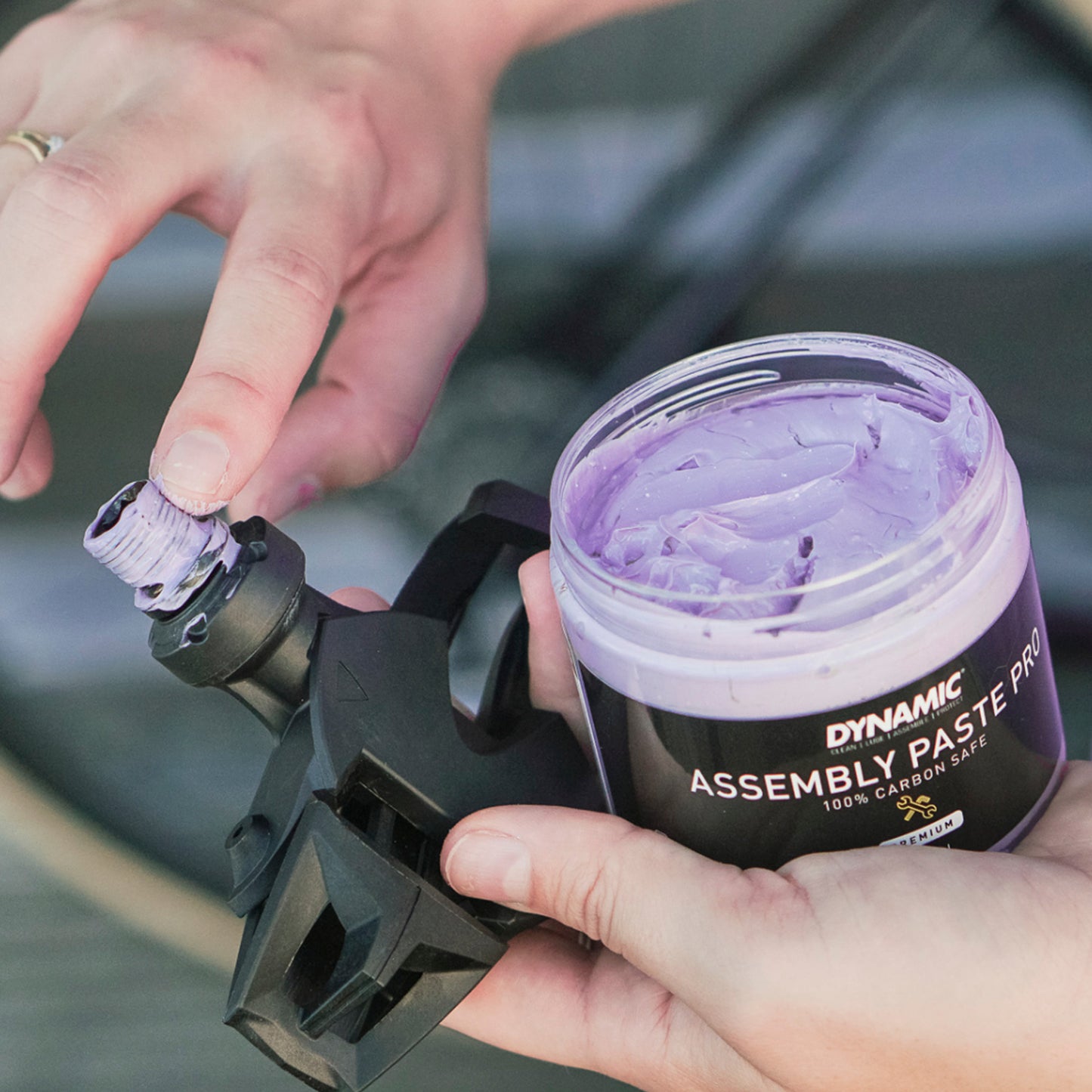 DYNAMIC ASSEMBLY PASTE PRO (500 ml) (Kopie)