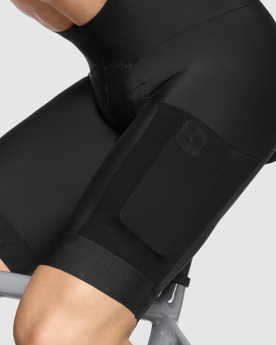ASSOS TACTICA KIESKÄFER GRAVEL T5 Bib Short černá