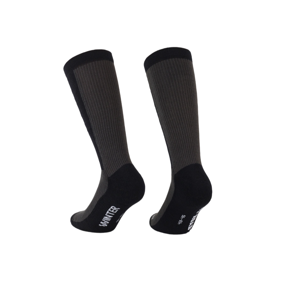 ASSOS TRAIL WINTER Ponožky T3 Black