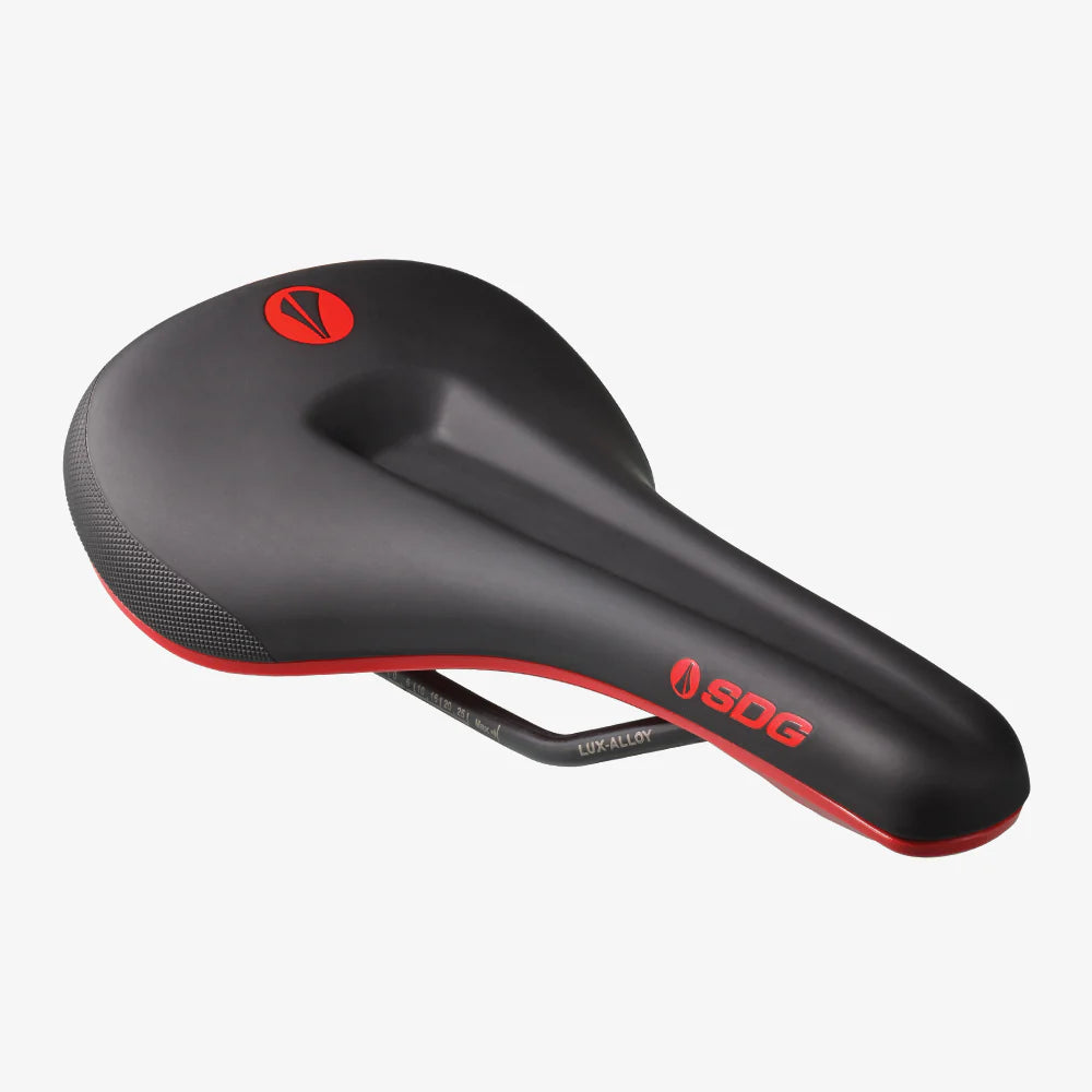 Sedlo SDG BEL-AIR V3 MAX Lux-Alloy Rails Black/Red