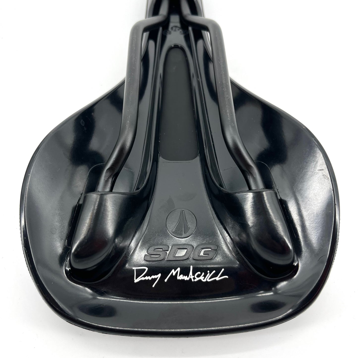 Sedlo CAST TRIG POINT Danny Macaskill Signature Rails Lux Alloy