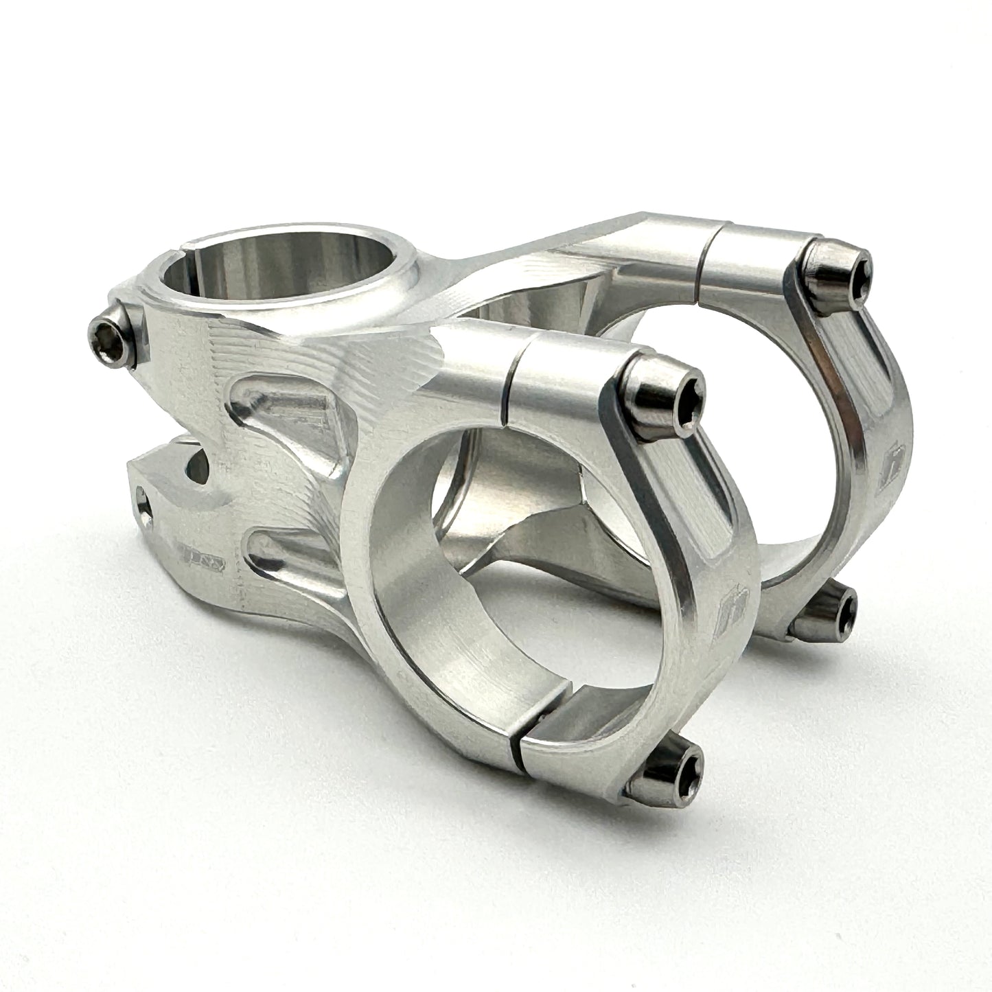 Stříbrný kmen HOPE TRAIL