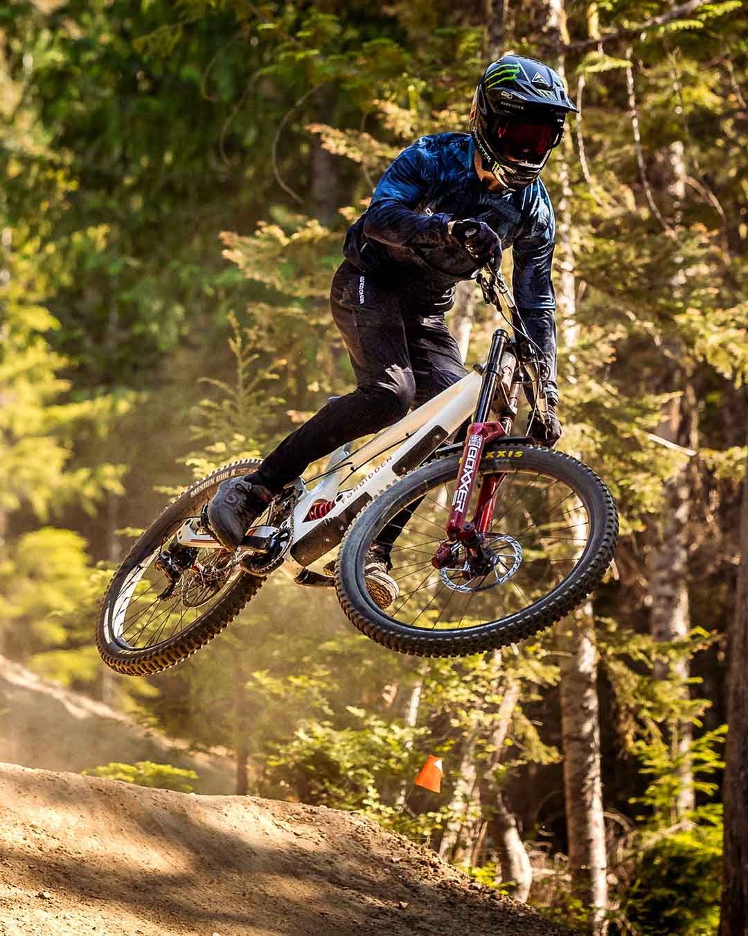 DHARCO GRAVITY DARK ROOM Dres s dlouhým rukávem modrý