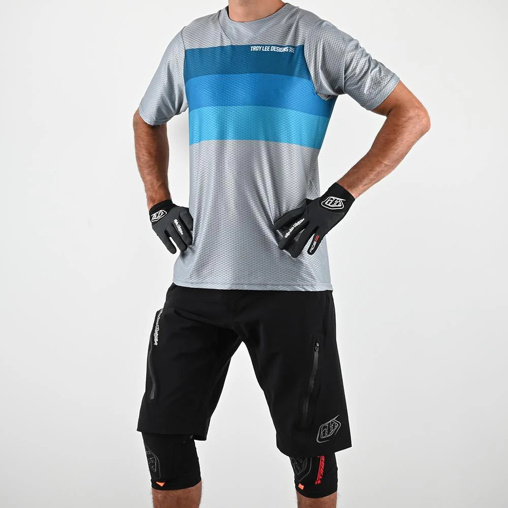 TROY LEE DESIGN RESIST Šortky černé