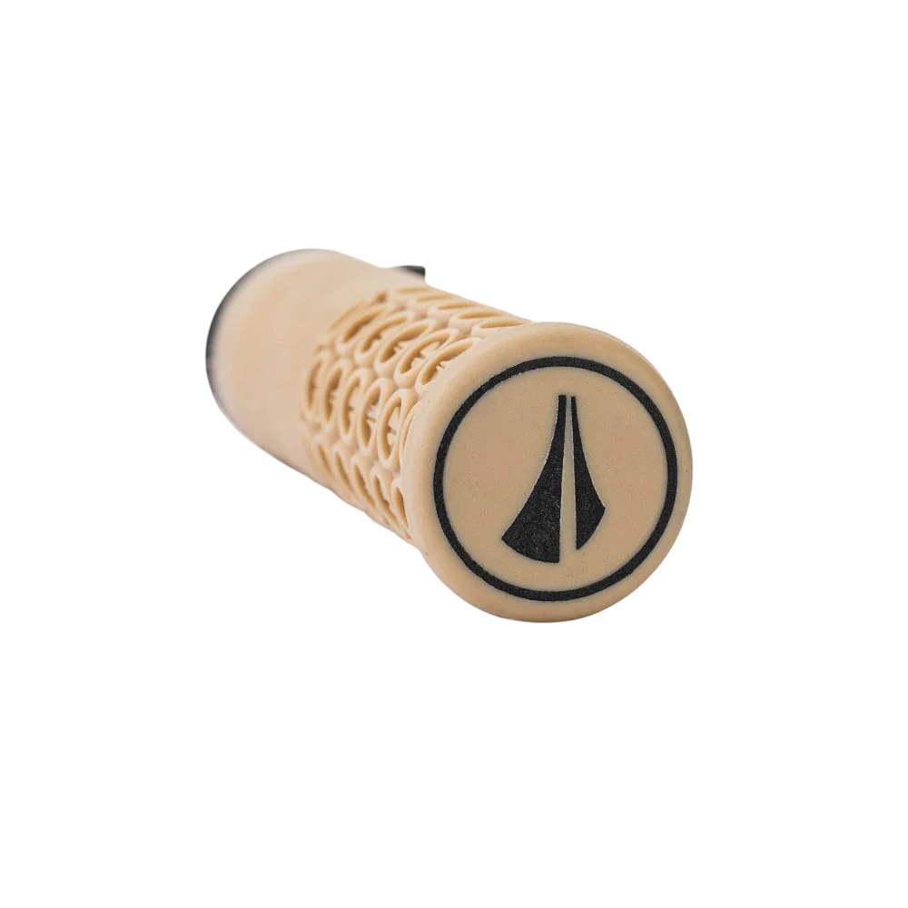SDG THRICE gripy 136 mm béžová Tan