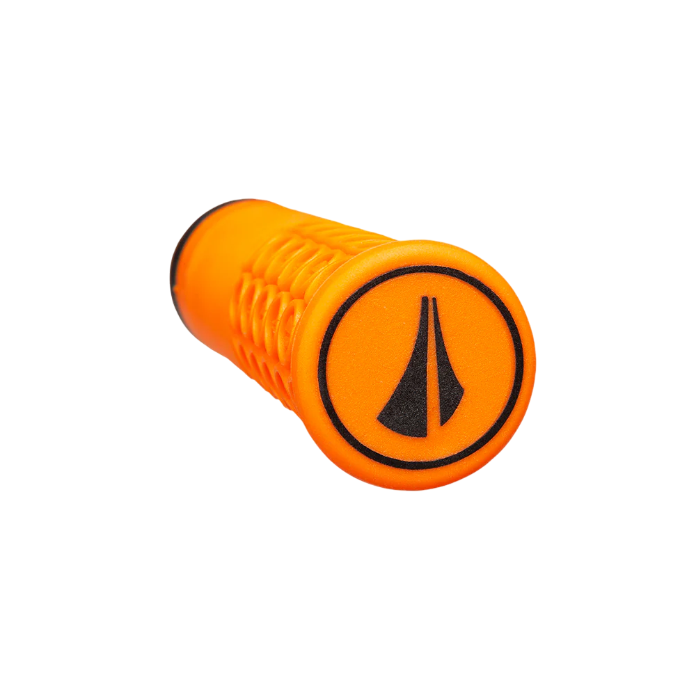 Gripy SDG THRICE 136 mm oranžová