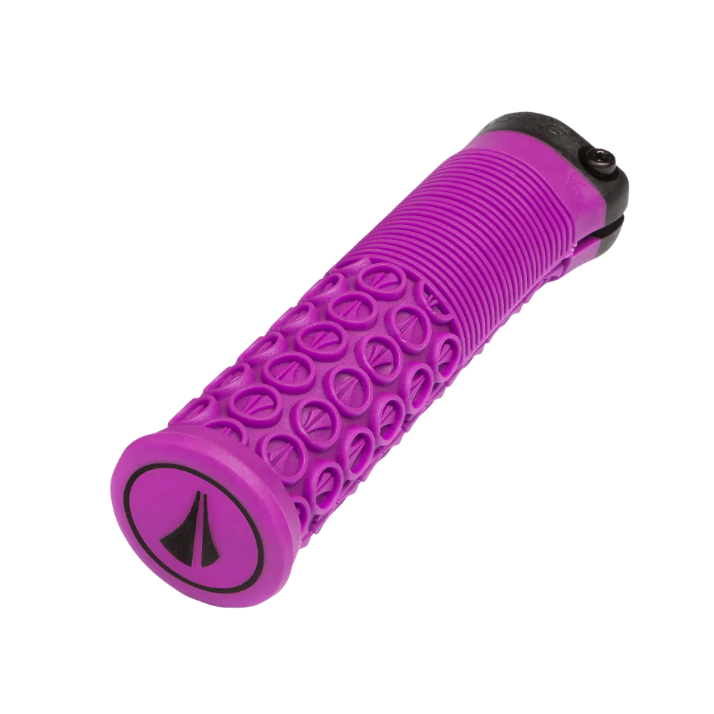 Gripy SDG THRICE 136 mm Fialová
