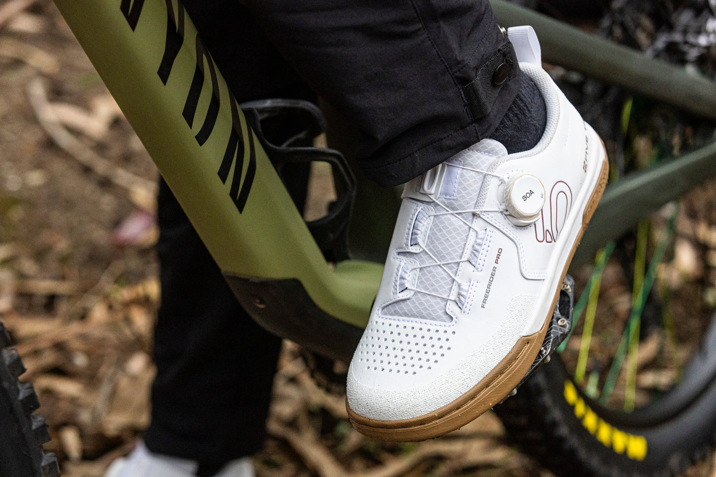 ADIDAS Five Ten Freerider PRO BOA MTB boty White 2025