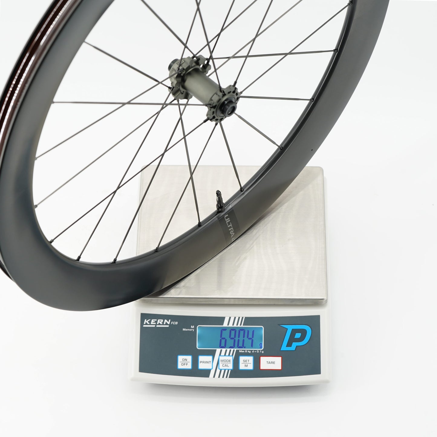 Pair of SCOM ULTRA 62 Tubeless Ready Wheels (Center Lock)