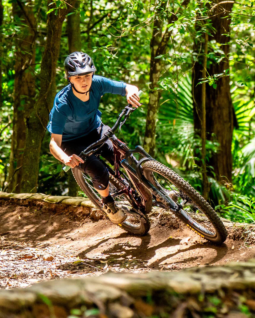 DHARCO TRAIL Women's Short Black