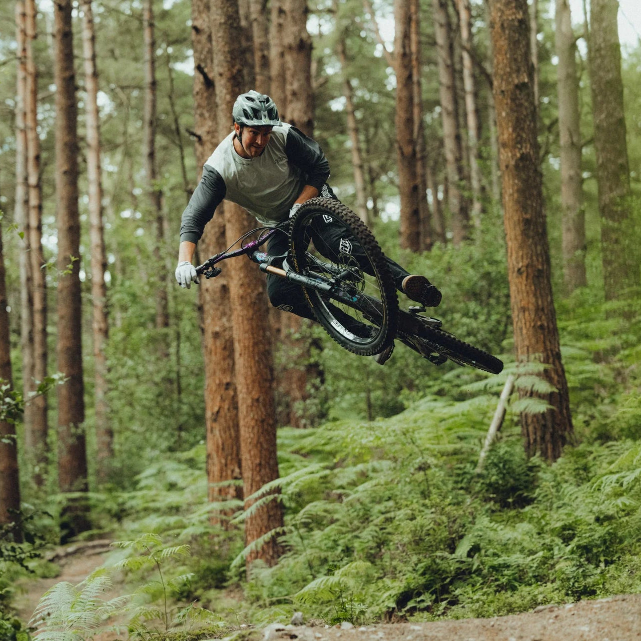 Přední ráfek ENVE M8 29" 32 mm