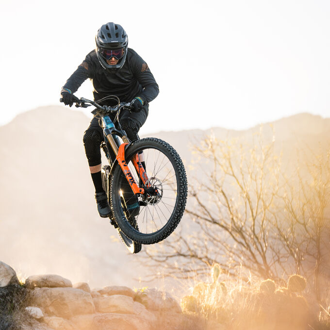 GIRO COALITION MIPS SPHERICAL MTB přilba zelená/černá