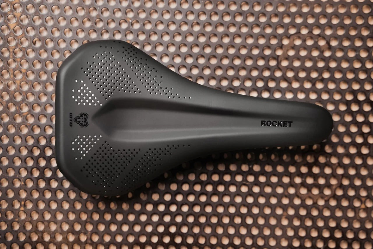 WTB ROCKET 145mm sedlo CRMO Rails Black