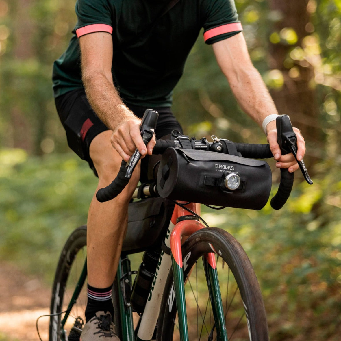 BROOKS SCAPE POUCH 3L Brašna na řídítka zelená