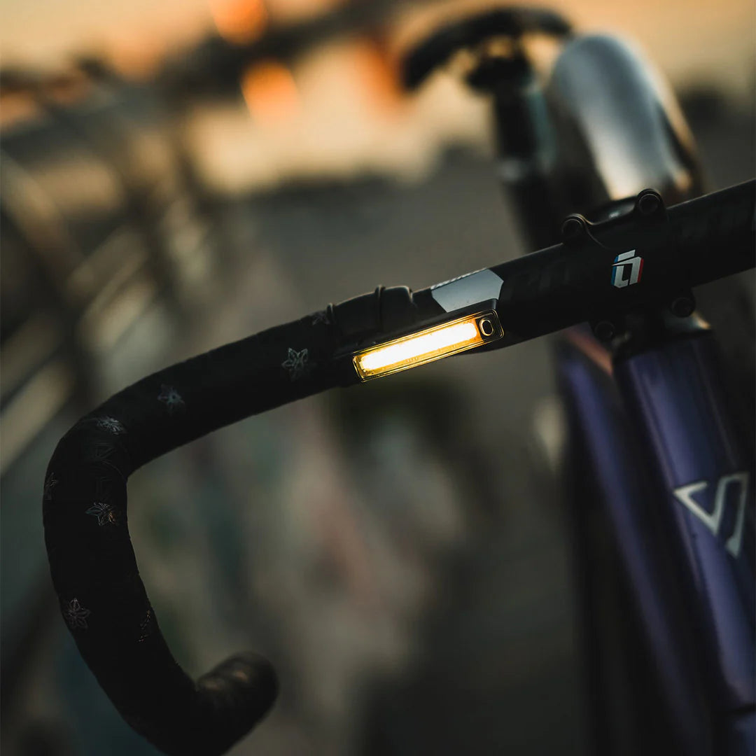 KNOG PLUS TWINPACK 40/20 Lumens Front and Rear Light Black