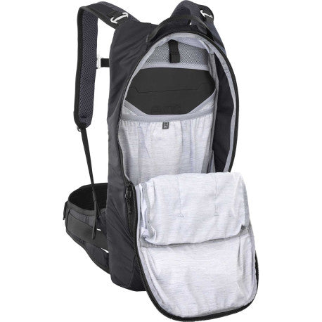 Batoh s hřbetní částí EVOC TRAIL PRO BLACKLINE 10 L Black