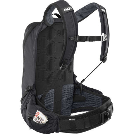 Batoh s hřbetní částí EVOC TRAIL PRO BLACKLINE 16 L Black