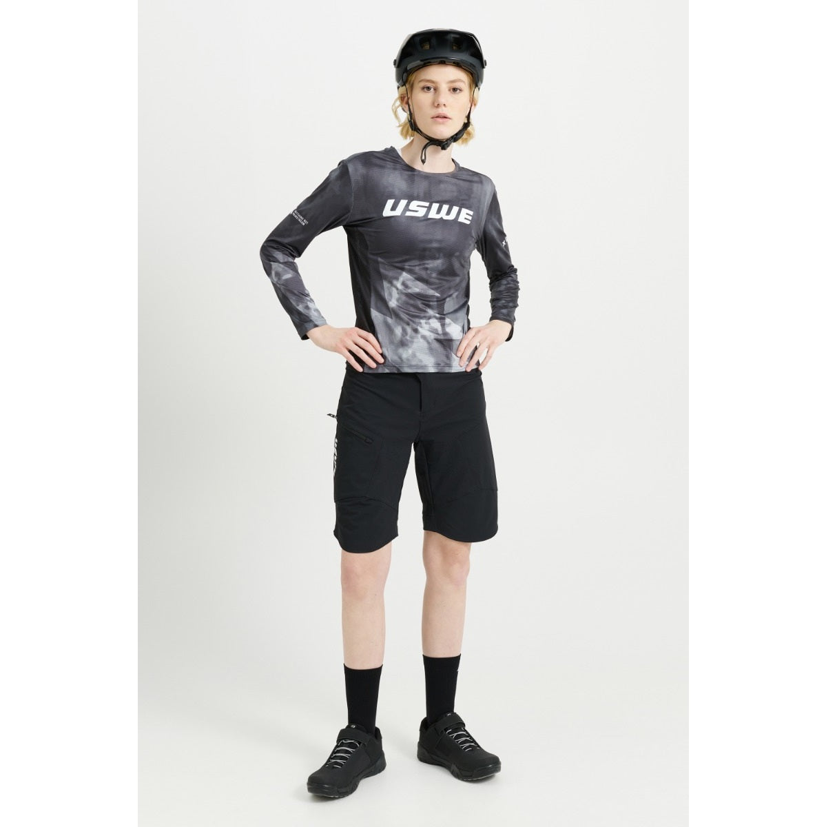 USWE LUFTIG Dámský MTB dres s dlouhým rukávem Black