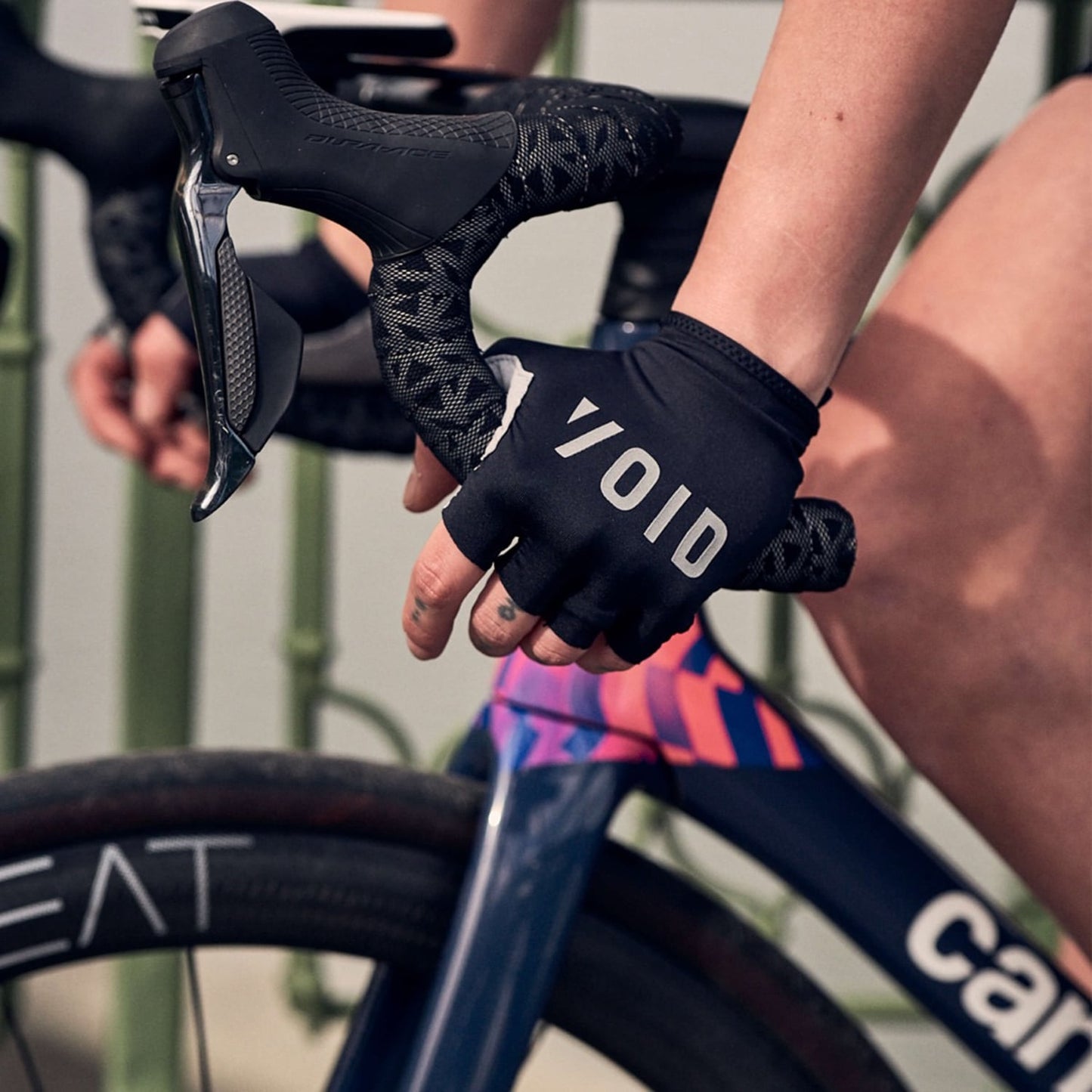 VOID VELO Krátké rukavice Black