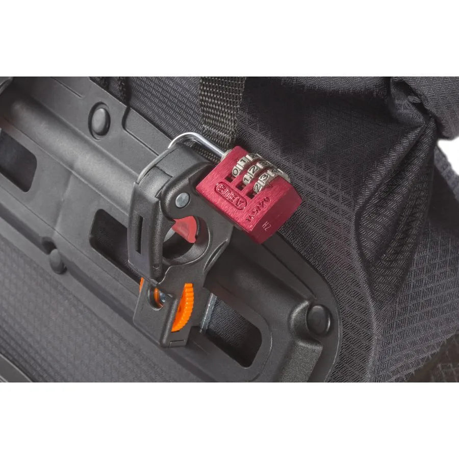 Pair of VAUDE AQUA FRONT LIGHT 22 L Yellow Luggage Bags