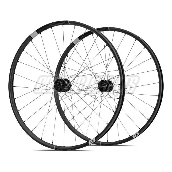 Pair of CRANKBROTHERS SYNTHESIS Carbon Gravel Tubeless Ready Wheels (Center Lock)
