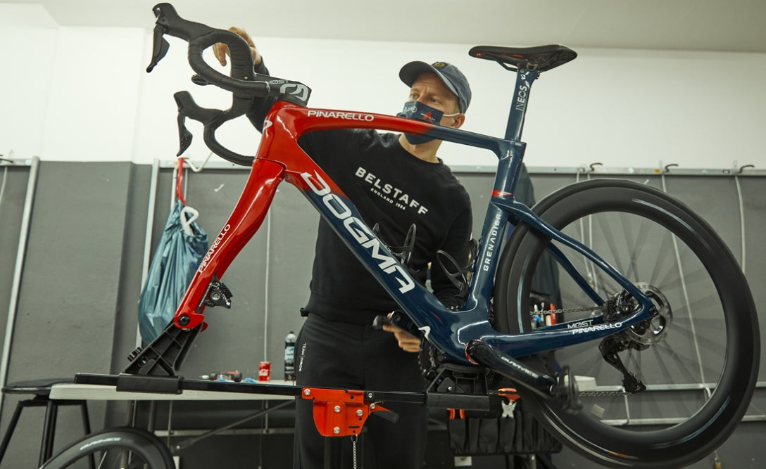 Dílenský stánek ELITE RACE FC