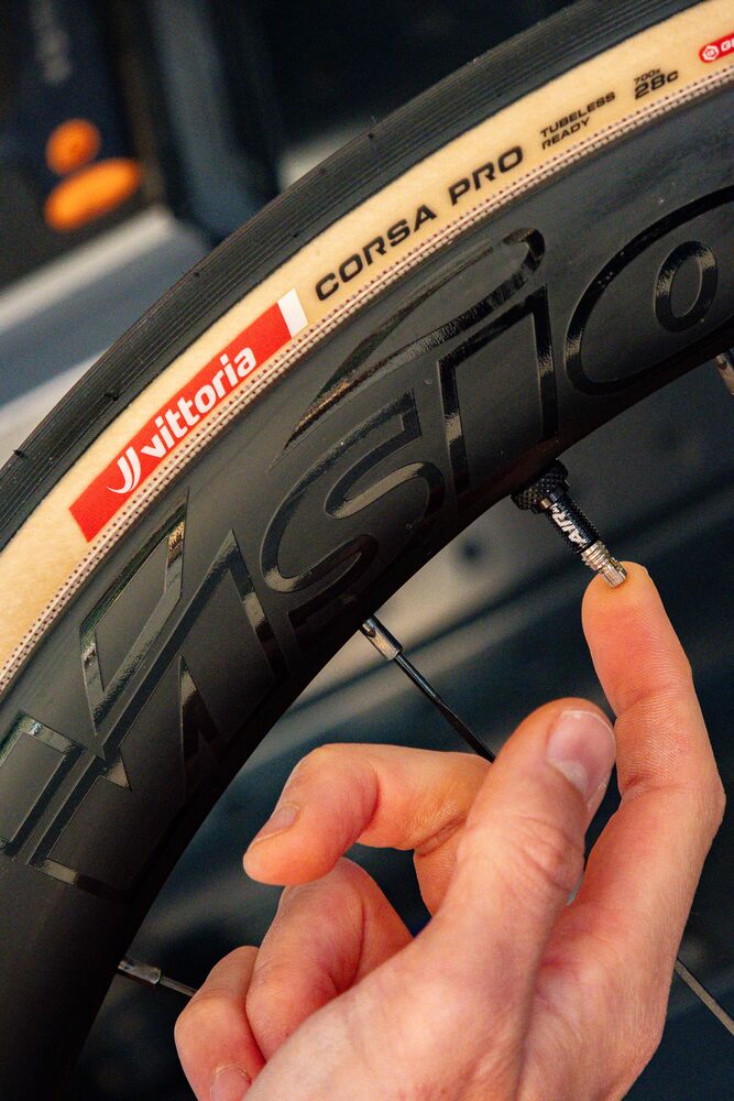 Pěna proti otlakům VITTORIA AIR-LINER LIGHT ROAD 700x28-30