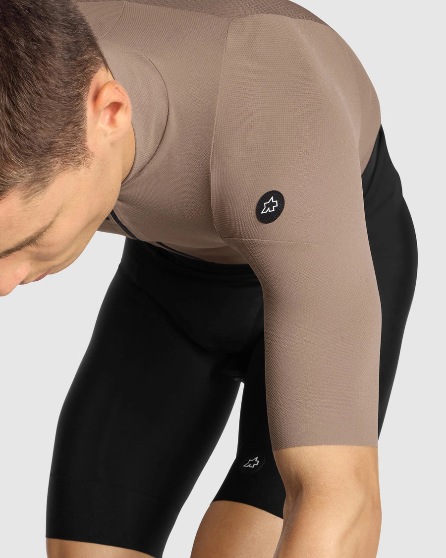 ASSOS MILLE GTS S11 Dres s krátkým rukávem Terra Sand