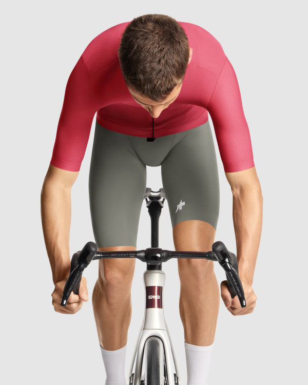 ASSOS EQUIPE R S11 Dres s krátkým rukávem Berry