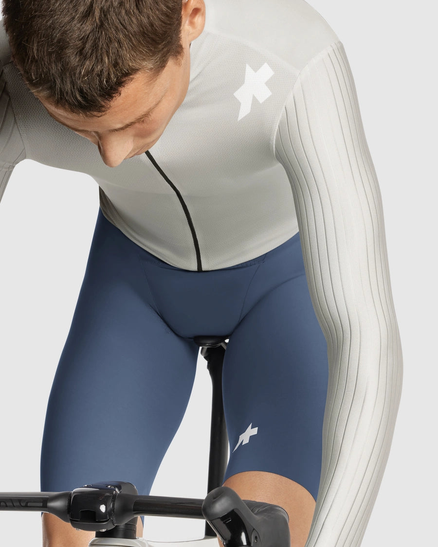 ASSOS EQUIPE RS S11 Dres s dlouhým rukávem Almond Milk