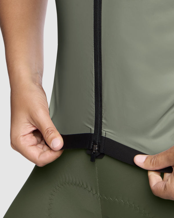 ASSOS UMA GT WIND S11 Dámská bunda bez rukávů Zelená