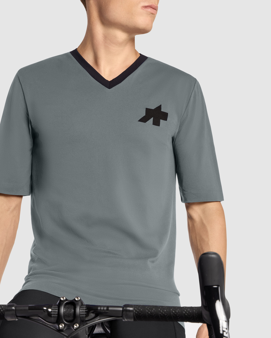 ASSOS TACTICA TECH T5 Dres s krátkým rukávem Grey