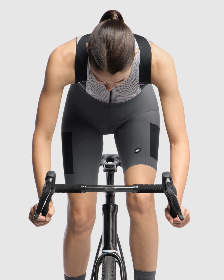 ASSOS TACTICA KIESKAFER T5 GRAVEL Bibshort dámské šedé