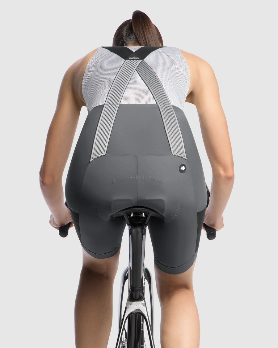 ASSOS TACTICA KIESKAFER T5 GRAVEL Bibshort dámské šedé