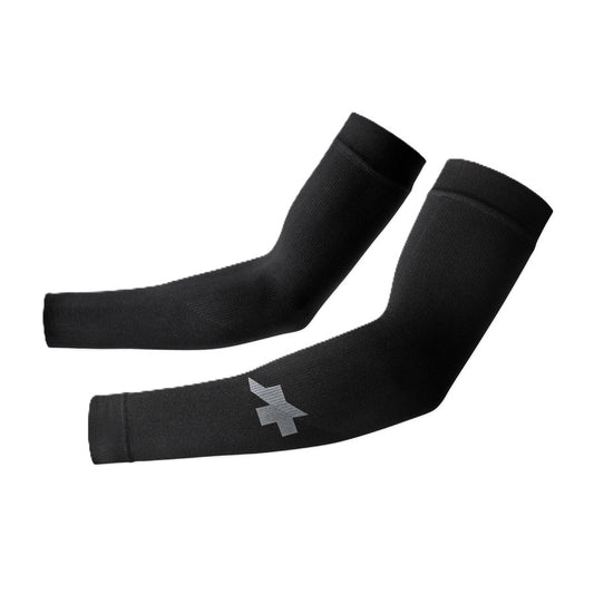 ASSOS SUMMER ARM UV PROTECTOR P1 Černé rukávy