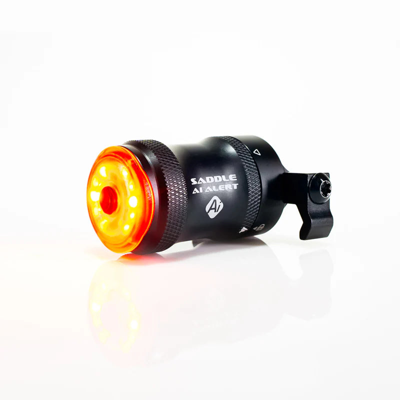 Zadní osvětlení LEZYNE SADDLE Ai ALERT 250