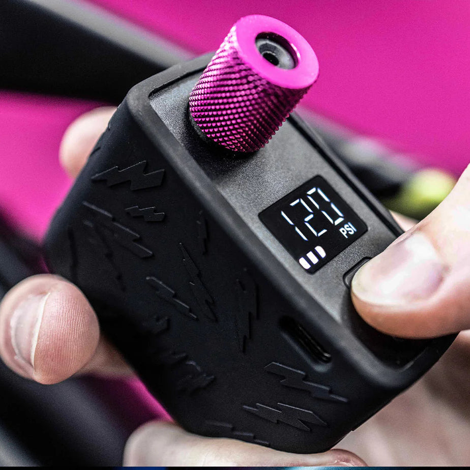 MUC-OFF AIRMACH Mini elektrická nafukovací pumpa