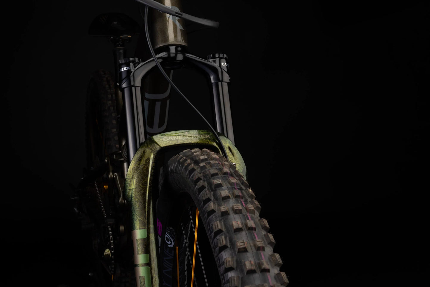 Vidlice CANE CREEK HELM MKII AIR 29" s konickou osou 15x110 mm Boost Aurora