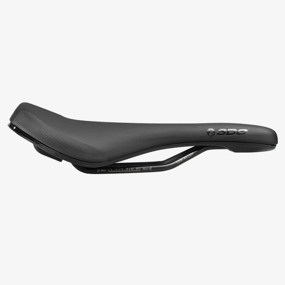 SDG BEL-AIR V3 MAX Air Foam Steel Rails Sedlo černé